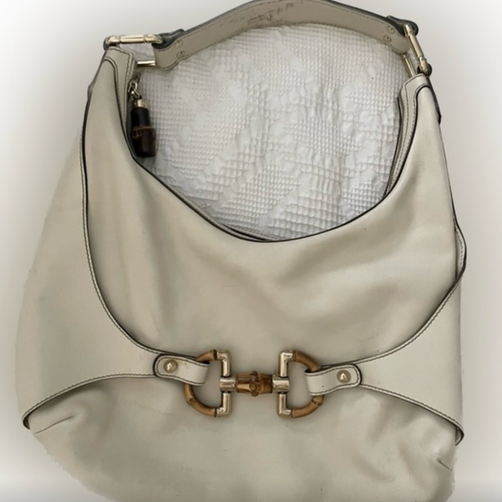 Authentic Gucci Leather Horse-bit